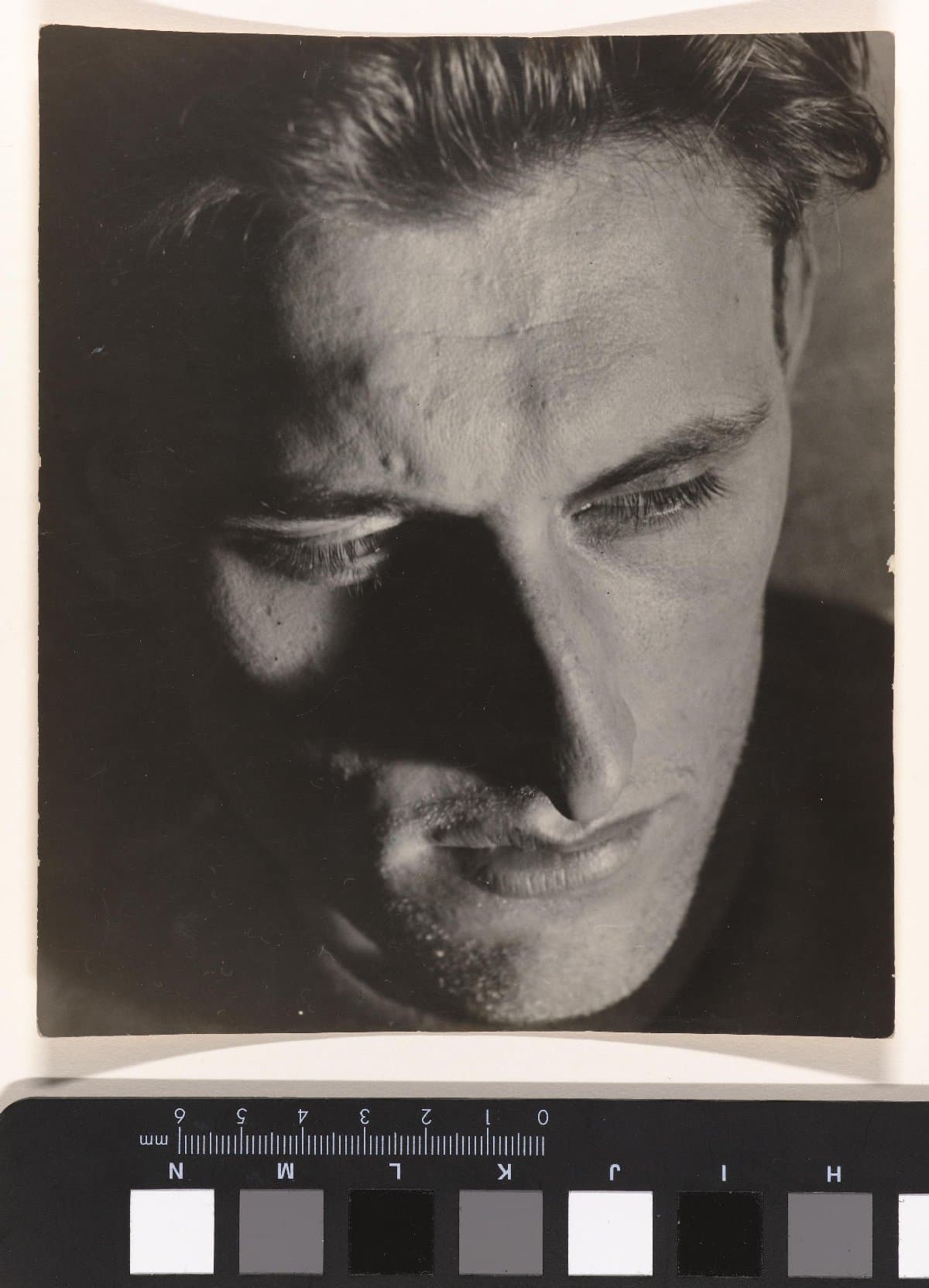 Portrait Wally Elenbaas