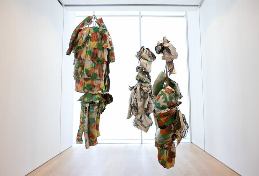 Living Sculpture (1966)