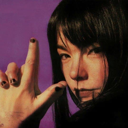 Björk 1995 / ph. Steve Gullick