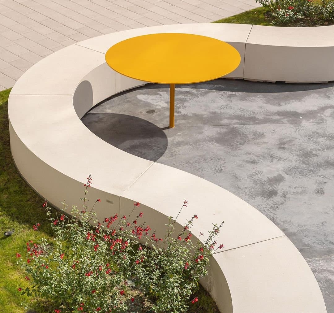 Plaza en Santa Lucía, Santander.  Nuevo proyecto de @zoocoestudio.  Fotografía: @biderbost_photo  #santander #plaza #zooco #...