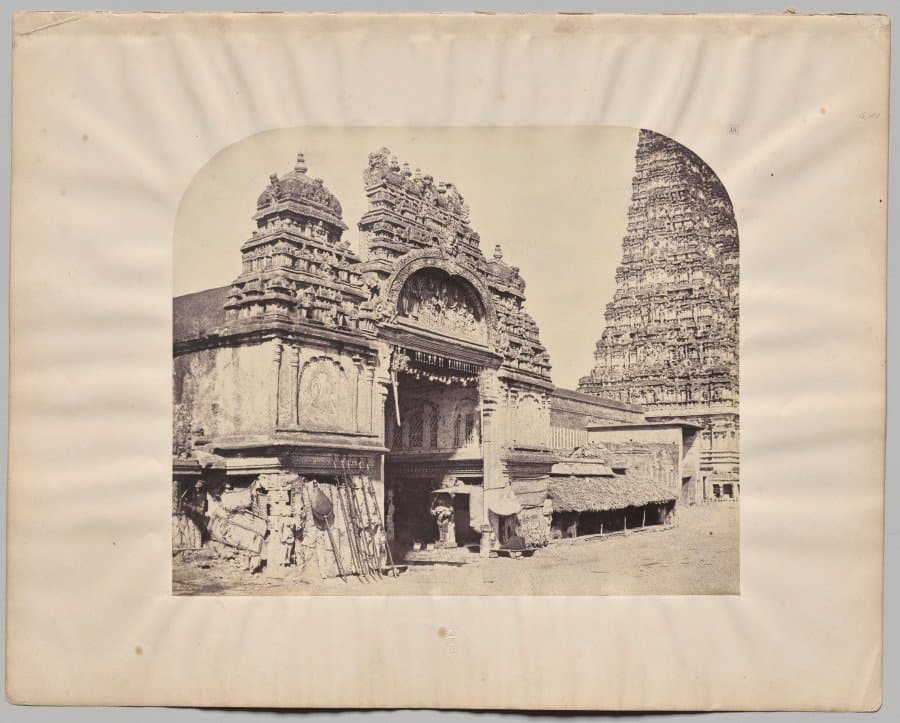 Entrance to the Minakshi Sundareshvara Temple, Madurai (1858)